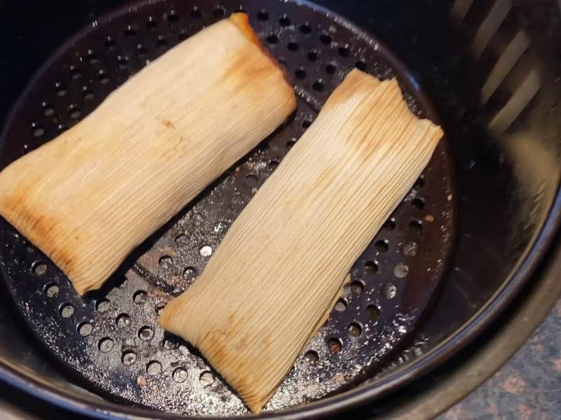 Réchauffer des tamales dans une friteuse à air