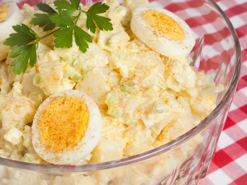 Pouvez-vous congeler une salade de pommes de terre?  Bien conserver la salade de pommes de terre